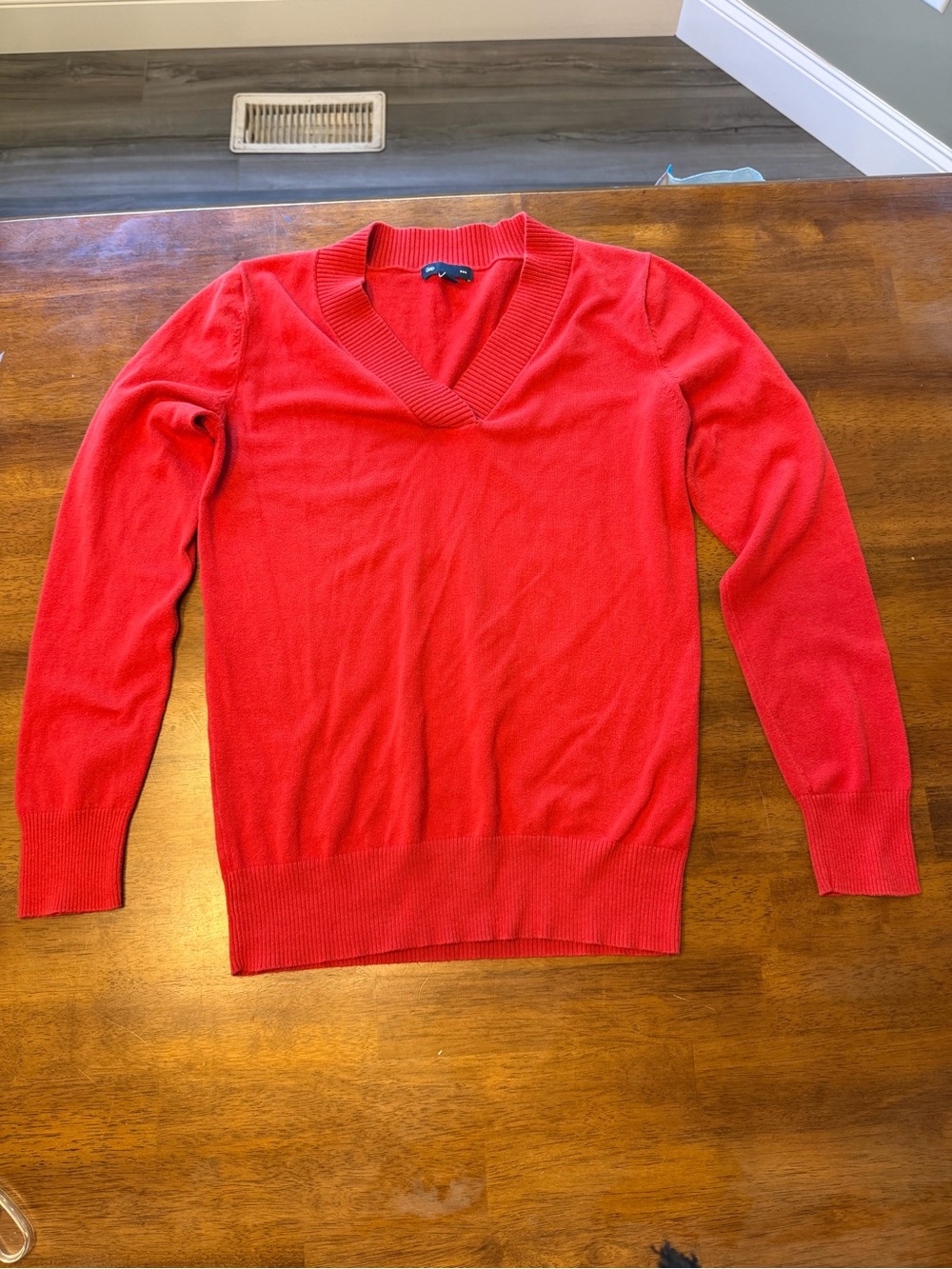 Gap Red V-Neck Sweater Women's Small Cotton Blend Ribbed Trim Pullover